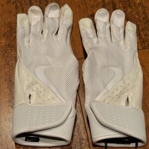 Nike Alpha Batting Gloves Men’s Medium White/White Swoosh